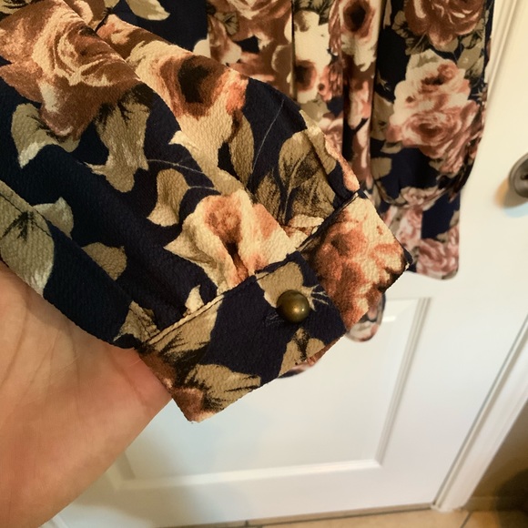 Floral Romper - Picture 5 of 5